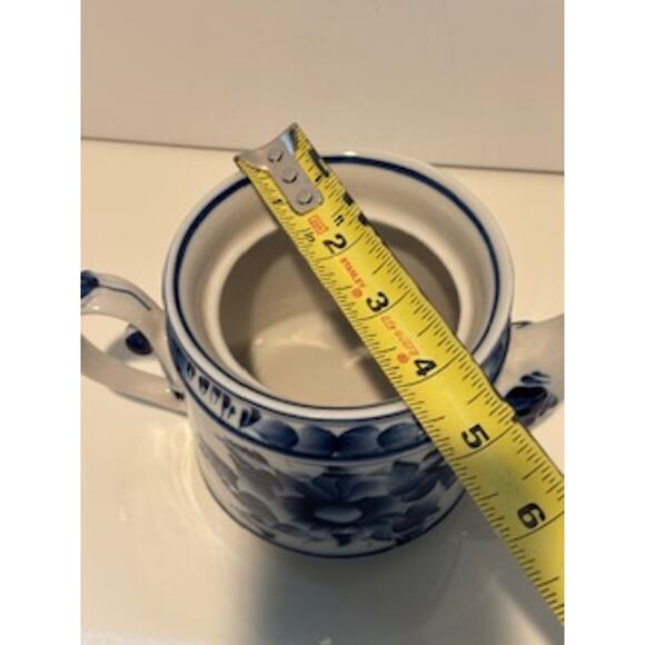 Vintage Gzhel Porcelain Tea Pot Chinoiserie Style Blue White Hand Made Russia - Picture 9 of 12